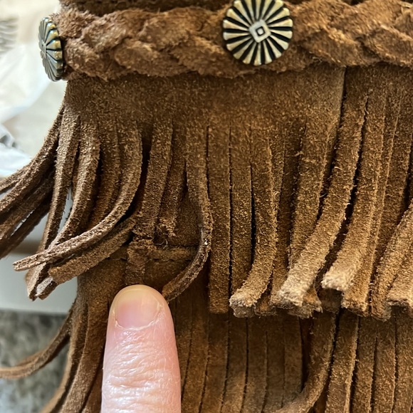 Minnetonka 3 layer fringe boot - Picture 6 of 7